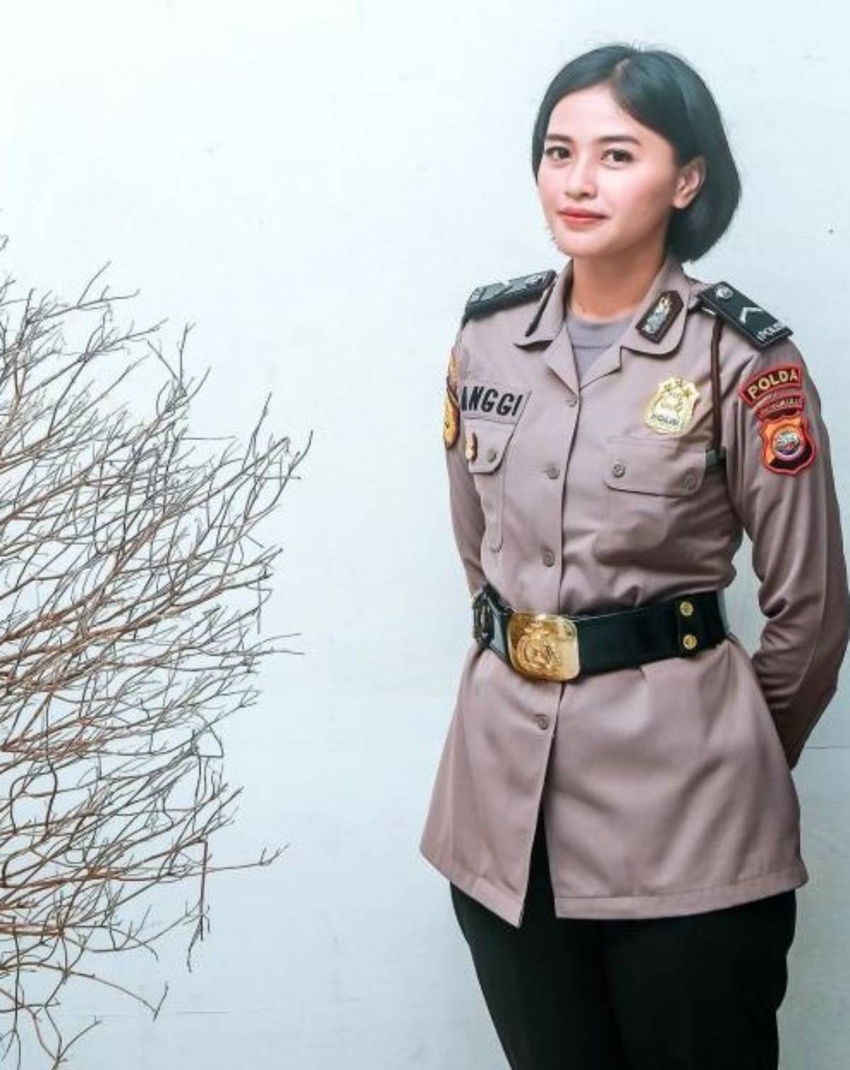 5 Foto Pesona Anggi Rossanti Polwan Gadis Favorit Bengkulu Cantik