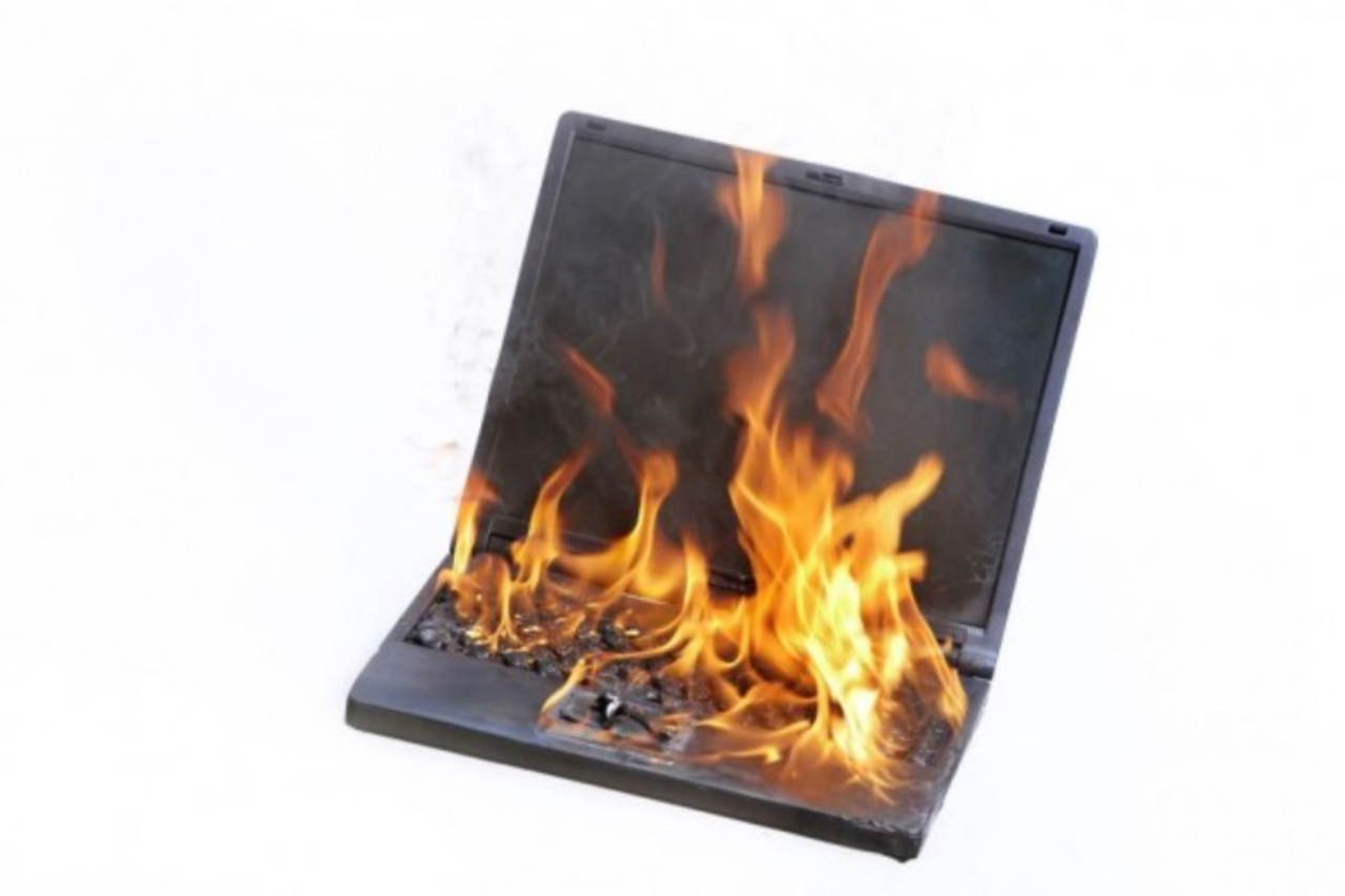5 Penyebab Komputer Terbakar Terus Waspada dan Jangan Dianggap Remeh